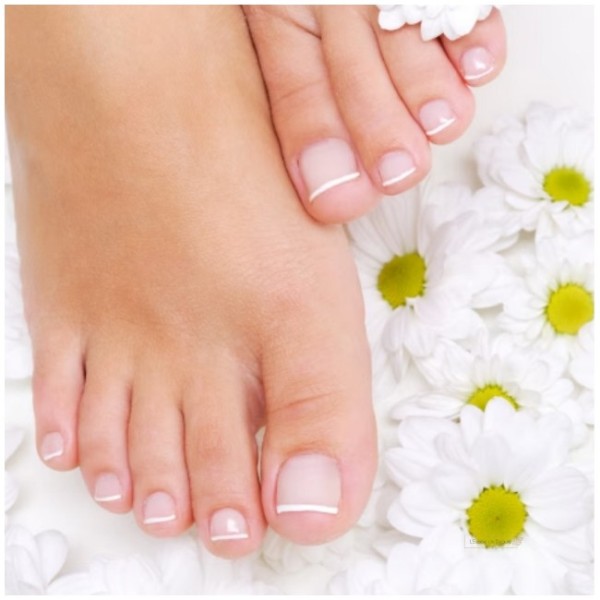 ANAIS – POSE DE VERNIS PERMANENT PIEDS SANS TPO